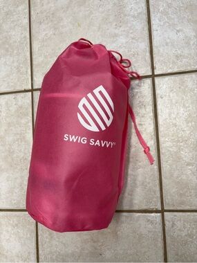 Time Water Jug Swig Savvy Pink Insulated Bottle with Sleeve
HUGE!
